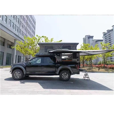 Pickup Camion Campers Gold în camping
